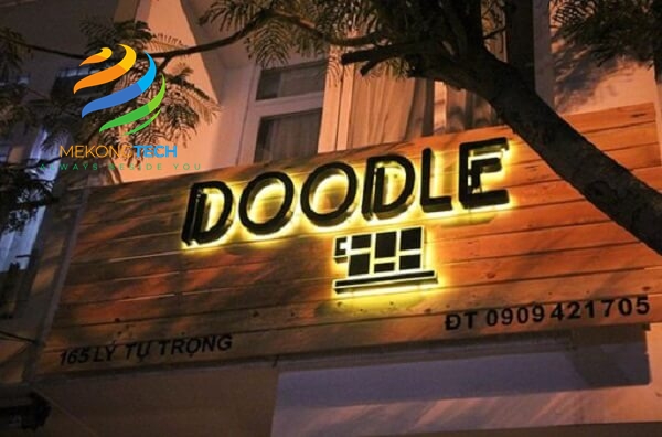 Bảng Hiệu Gỗ Vintage: Nét Đẹp Hoài Cổ Trong Thời Hiện Đại